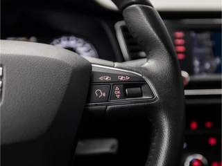 SEAT Leon (NAVIGATIE, CLIMATE, LEDER/ALCANTARA, GETINT GLAS, SPORTSTOELEN, LED KOPLAMPEN, ARMSTEUN, PARKEERSENSOREN, TREKHAAK, NIEUWE APK, NIEUWSTAAT) - afbeelding nr 18