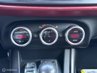 Alfa Romeo Giulietta Alfa Romeo Giulietta 1.7 TBi Quadrifoglio Verde Pano, Leer, Climat, Navi, LM.. - afbeelding nr 17
