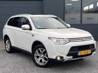 Mitsubishi Outlander Mitsubishi Outlander 2.0 PHEV Instyle+ 2e Eigenaar,Camera,Schuifdak,Navi,Leder,Stoelverwarming,Clima,Cruise,Lmv,Dealer Onderhouden,Apk tot 07-2025 - afbeelding nr 4