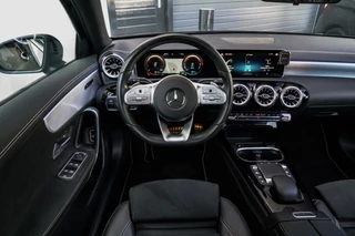 Mercedes-Benz A-Klasse Mercedes A-klasse 250 e AMG Line PANO / TREKHAAK / CAMERA - afbeelding nr 15