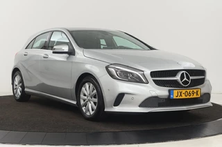 Mercedes-Benz A-Klasse Mercedes-Benz A-klasse 180 Ambition | Stoelverwarming | Full LED |  Sportstoelen | Navigatie | Half leder | Park Assist | Cruise control | Airco | Bluetooth - afbeelding nr 31