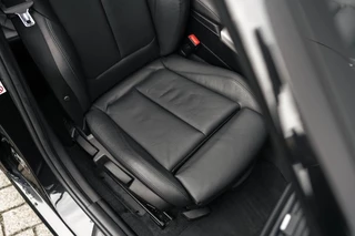 BMW 1 Serie BMW 1-serie M140i xDrive Harman Kardon Dak Leer - afbeelding nr 37