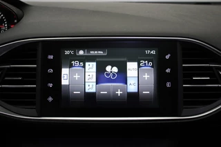 Peugeot 308 Peugeot 308 SW 1.2 PureTech Premium - Panorama, Navi, Cruise, Clima - afbeelding nr 17