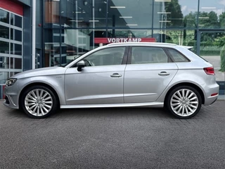 Audi A3 Audi A3 1.4 E-TRON S LINE PANO-DAK/NAVI/ACC/PDC/ELECTR-STOELEN - afbeelding nr 8