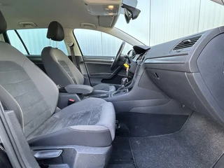 Volkswagen Golf Volkswagen Golf Variant 1.0 TSI 116pk DSG AUTOM. Comfortline Business NAVI + CAMERA + CARPLAY I STOELVERWARMING - afbeelding nr 24
