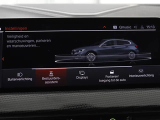 BMW 1 Serie BMW 1-serie 118i Business Edition | Luxury Line |  Panoramadak | Leder | Stoel & stuurverwarming | Camera | Carplay | Full LED | Live Cockpit | Navigatie | HiFi System | Parkeerhulp | Climate control - afbeelding nr 24