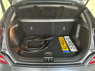 Hyundai Kona Hyundai Kona EV Premium 64 kWh | Warmtepomp | Verwarmde en geventileerde stoelen | Soh (batterijcheck) 91,8 % - afbeelding nr 22