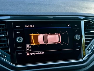 Volkswagen T-Roc Volkswagen T-Roc 2.0 TSI 4Motion 190PK! AUT|NAVI|ACC|DCC|LANE|CARPLAY - afbeelding nr 32