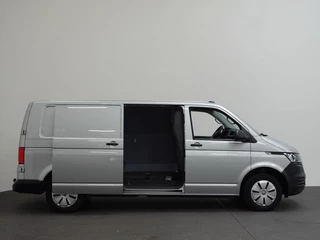 Volkswagen Transporter Volkswagen Transporter Executive+ L2H1 Navigatie Apple Carplay Trekhaak Cruise control 2-Zits Euro6 - afbeelding nr 6