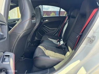 Mercedes-Benz A-Klasse Mercedes A45 AMG 4MATIC Pano/LED/Cruise/alcantara/381pk! - afbeelding nr 22