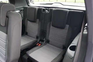 Volkswagen Touran Volkswagen Touran 1.5 TSI DSG R-Line / 7Pers./Panodak /trekhaak wegkl./ACC/Side-as - afbeelding nr 15
