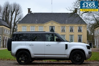 Land Rover Defender Land Rover Defender 3.0 D250 110 MHEV SE Luchtvering EX BTW Grijs Kenteken - afbeelding nr 1