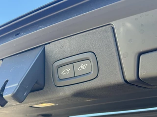 Volvo XC60 Volvo XC60 T8 Plug-in hybrid AWD Plus Black Edition | Panoramadak | Elektr.Stoel | CarPlay | 21 Inch - afbeelding nr 14