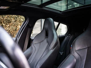 BMW 1 Serie BMW 1-serie M135i xDrive High Executive|PANO|MAXTON|19'' - afbeelding nr 48