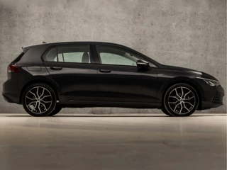 Volkswagen Golf Volkswagen Golf 1.0 TSI Sport (APPLE CARPLAY, CLIMATE, LED KOPLAMPEN, SPORTSTOELEN, LM VELGEN, LANE ASSIST, NIEUWSTAAT) - afbeelding nr 4