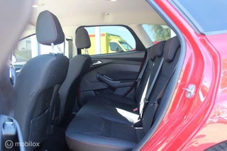 Ford Focus Ford Focus Wagon 1.5 Red Edition 18Inch/Trekhaak/NAP/Cruise - afbeelding nr 14