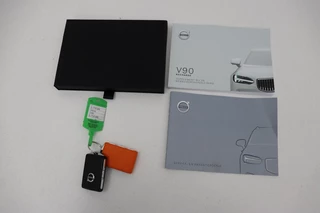 Volvo V90 Volvo V90 2.0 T6 AWD Recharge Business Pro | Trekhaak |  Leder | Stoel & stuurverwarming | Harman/Kardon | Adaptive cruise | Camera | Carplay | Keyless | Navigatie - afbeelding nr 20