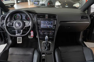 Volkswagen Golf Volkswagen Golf 1.4 TSI GTE 1.4 TSI GTE|Org NL|MY2016|CarPlay|Executive Plus|Leder|17