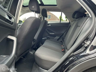 Volkswagen T-Roc Volkswagen T-Roc 1.0 TSI Style NAVI*PANO-DAK*PDC*CARPLAY* - afbeelding nr 12