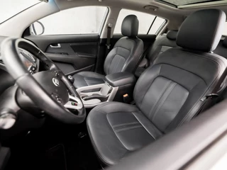 Kia Sportage Kia Sportage 1.6 GDI Luxury (PANORAMADAK, NAVIGATIE, CAMERA, LEDER, SPORTSTOELEN, XENON, GETINT GLAS, CLIMATE CONTROL, NIEUWSTAAT) - afbeelding nr 13