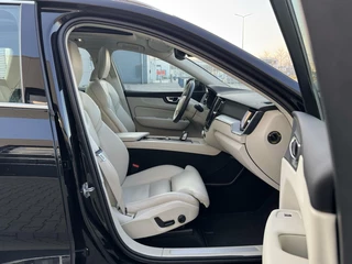 Volvo XC60 Volvo XC60 T6 Plug-In Hybrid 250kW AWD Business Pro|Intel Safe|Panoramadak|360Camera|Leder| - afbeelding nr 32