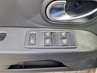 Dacia Lodgy Dacia Lodgy 1.3 TCE 130pk STEPWAY 7-PERS. Airco Navi bluetooth Cruise Camera erg mooi!! - afbeelding nr 33