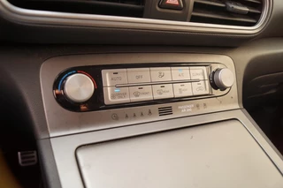 Hyundai Kona Hyundai Kona EV Premium 64kWh -LEER-ECC-S.DAK-TREKHAAK- - afbeelding nr 17