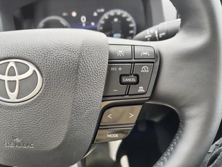 Toyota C-HR Toyota C-HR 1.8 Hybrid 140 Dynamic | Sensoren v/a | Keyless Entry | Stoelver - afbeelding nr 14