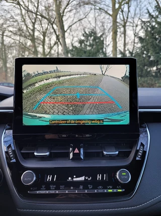 Toyota Corolla Touring Sports / Apple Carplay / Stuurverwarming / Adaptive Cruise Control - afbeelding nr 12