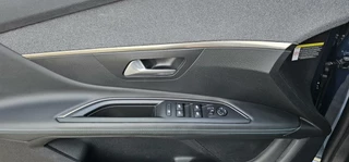 Peugeot 3008 Peugeot 3008 1.6 HYbrid 225 Allure Pack Business - afbeelding nr 28