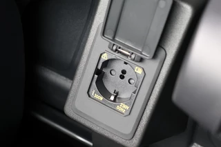 Volkswagen Caddy Volkswagen Caddy Cargo Maxi 2.0 TDI R-Line | LED | Camera | CarPlay | Lane Assist | Virtual Cockpit | Cruise control | DAB | Trekhaak | Keyless Go | Fabrieksgarantie - afbeelding nr 32