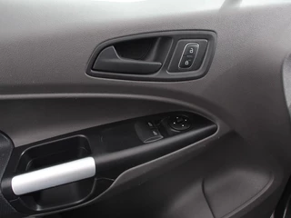 Ford Transit Connect Ford Transit Connect 1.5 Automaat L2 Trend Navigatie Airco Parkeer sensoren Cruise Control 3 zits Camera DAB+ Trekhaak - afbeelding nr 12