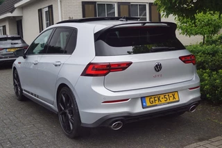 Volkswagen Golf Volkswagen Golf GTI Clubsport 2.0 TSI (300pk) DSG IQ Light/Pano/ACC/Camera/19 in - afbeelding nr 2