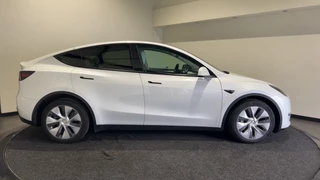 Tesla Model Y Tesla Model Y Long Range AWD 75 kWh | Navigatie | Panoramadak | Verwarmde voorstoelen - afbeelding nr 24