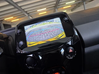 Peugeot 108 Peugeot 108 1.0 e-VTi Allure AUT! Camera! Apk 2-2027! Zondag OPEN! - afbeelding nr 17