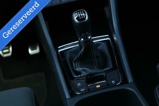 Škoda Karoq Skoda Karoq 1.5 TSI / 150 PK / Sportline / Virtual Cockpit / Camera / Trekhaak / Cruise Control / 18