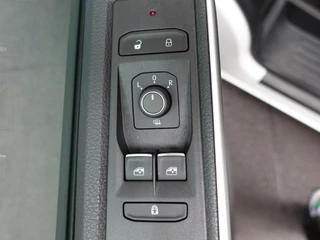 Volkswagen Transporter Volkswagen Transporter 150pk Automaat L2 Dubbele cabine Bulli Apple Carplay Cruise control Camera Airco Euro6 - afbeelding nr 8