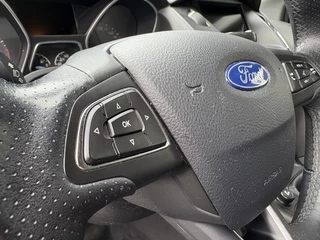Ford Focus Ford Focus Wagon 1.5 ST-Line CAMERA | 19 INCH | STOELVERW | STUURVERW - afbeelding nr 10