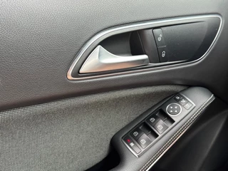 Mercedes-Benz A-Klasse Mercedes-Benz A-Klasse A180 NAVI LED LEER CAMERA AIRCO SPORTSTOELEN - afbeelding nr 15