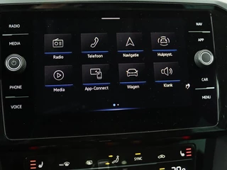 Volkswagen Passat Volkswagen Passat 2.0 TDI Comfort Business | Stoelverwarming |  Camera | Adaptive cruise | Carplay | Massage | Navigatie | Full LED | Parkeerhulp - afbeelding nr 27