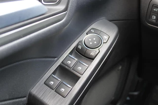 Ford Kuga Ford Kuga 2.5 PHEV Titanium X | Adaptive cruise control | Head up Display | Dodehoeksensoren | Winter Pack | Camera | Half leder | Bang&Olufsen - afbeelding nr 10