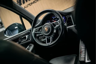 Porsche Macan Porsche Macan 3.0 S | Pano | Stoelverwarming | Sportuitlaat | Luchtvering | Trekhaak | - afbeelding nr 21
