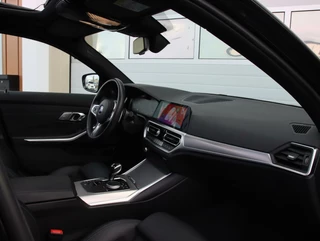 BMW 3 Serie BMW 3-serie 330e High Executive M-sport | Schuif/ kanteldak - afbeelding nr 37