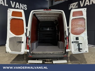 Mercedes-Benz Sprinter Mercedes-Benz Sprinter 316 CDI 164pk 3500kg Trekhaak L2H2 Euro6 Airco | Camera | Cruisecontrol | Apple Carplay Android Auto, Parkeersensoren - afbeelding nr 3
