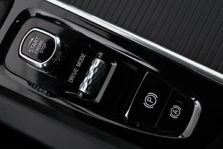 Volvo V60 Volvo V60 2.0 T4 Momentum Pro | Trekhaak | Adaptive cruise |  Stoelverwarming | Carplay | BLIS | Navigatie | Full LED | DAB | Half leder | Climate control - afbeelding nr 18