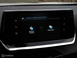 Peugeot 2008 PEUGEOT 2008 1.2 PURETECH AUTOMAAT/CAMERA/FULL LED/KEYLESS/CARPLAY/LANE ASSIST/16''LMV - afbeelding nr 29