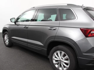 Škoda Karoq Skoda Karoq 1.5 TSI 150pk DSG Ambition | Navigatie | Apple Carpla/Android Auto | Camera | Climate Control | Adaptive Cruise control | Lichtmetalen Velgen - afbeelding nr 31