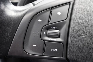Citroën C4 Picasso Citroën C4 Picasso 1.2 PureTech Live - afbeelding nr 18
