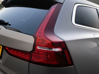 Volvo V60 Volvo V60 2.0 B3 Automaat 163pk Inscription | Leder | Panoramadak | Pilot Assist | Trekhaak - afbeelding nr 49