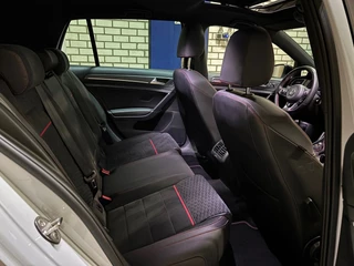 Volkswagen Golf Volkswagen Golf 2.0 TSI GTI Performance - afbeelding nr 16